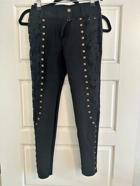 Smitten Studded Skinny Pants Black XS Like New